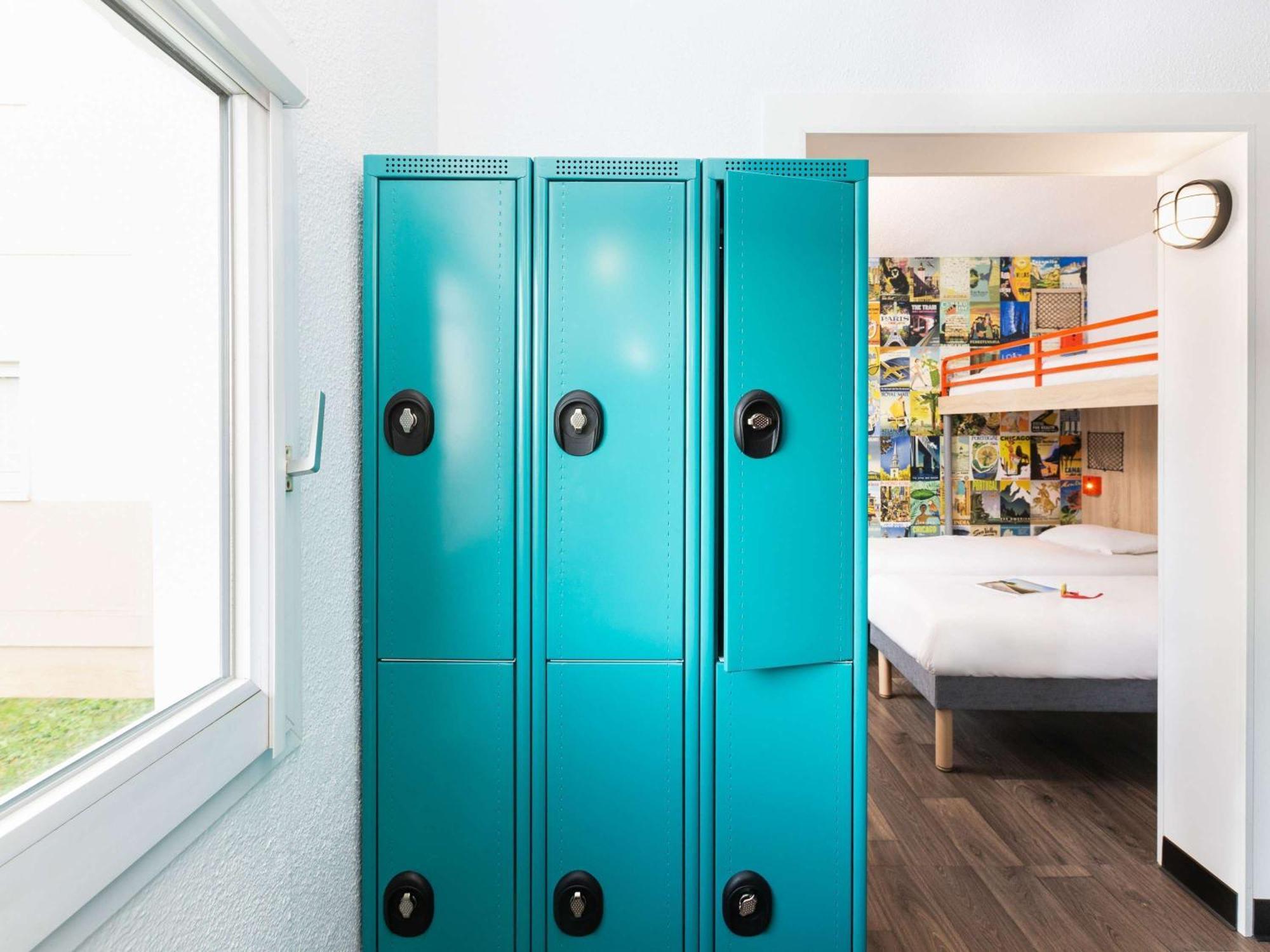 Hotelf1 Nimes Ouest Екстер'єр фото